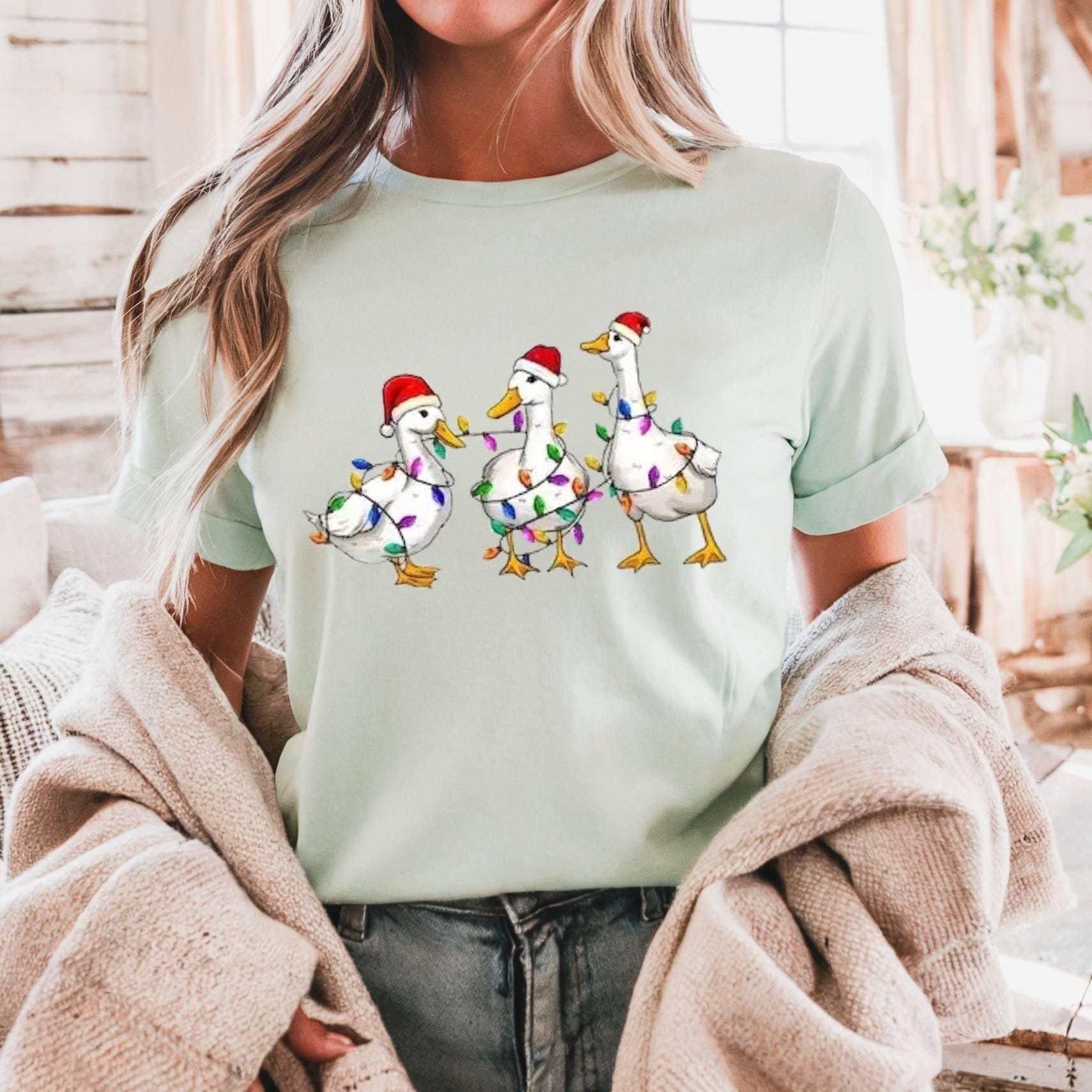 Christmas Duck Shirt, Graphic Holiday Tee, Unisex Festive Top