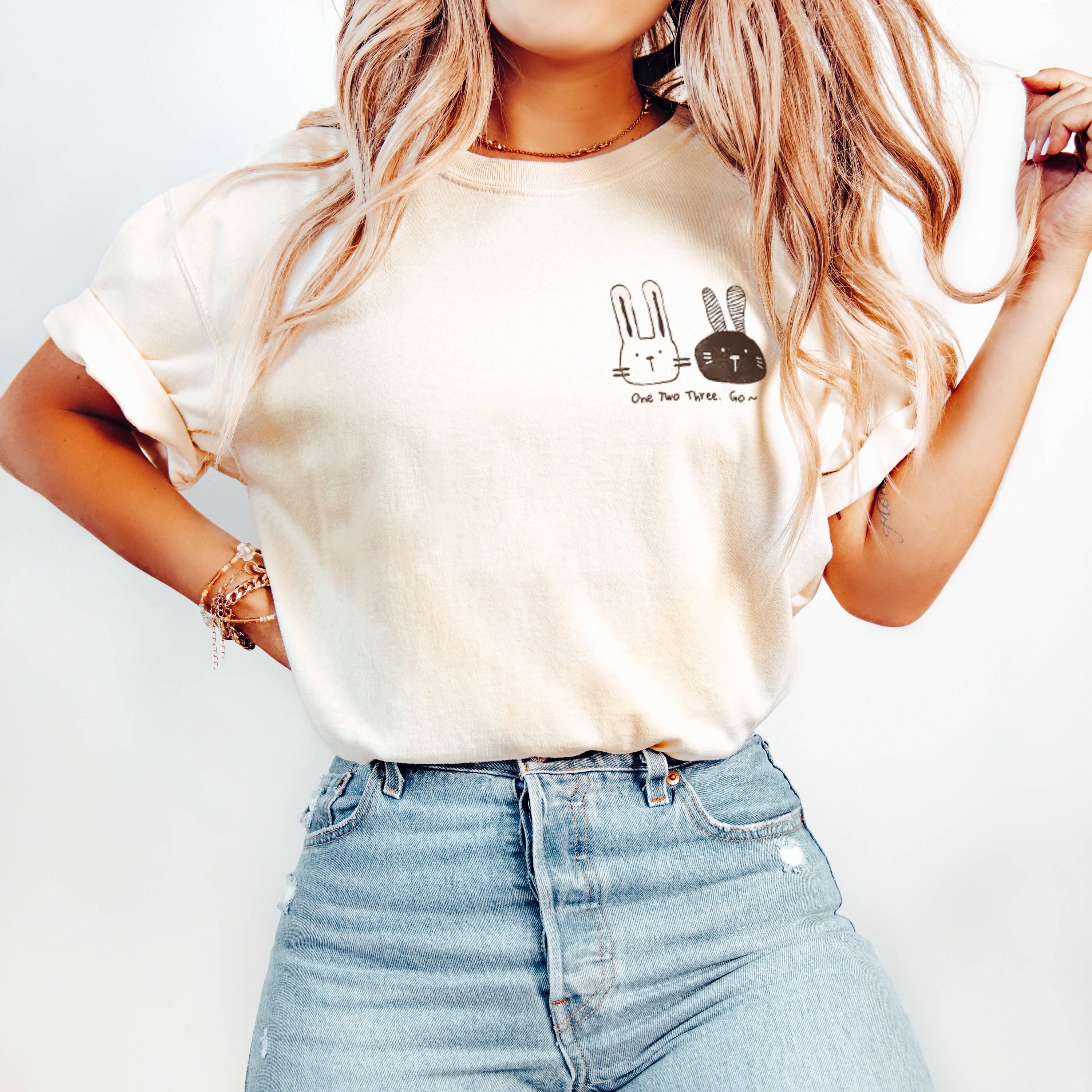 Minimalist Bunny Tee, Graphic Animal Shirt, Unisex Casual Top