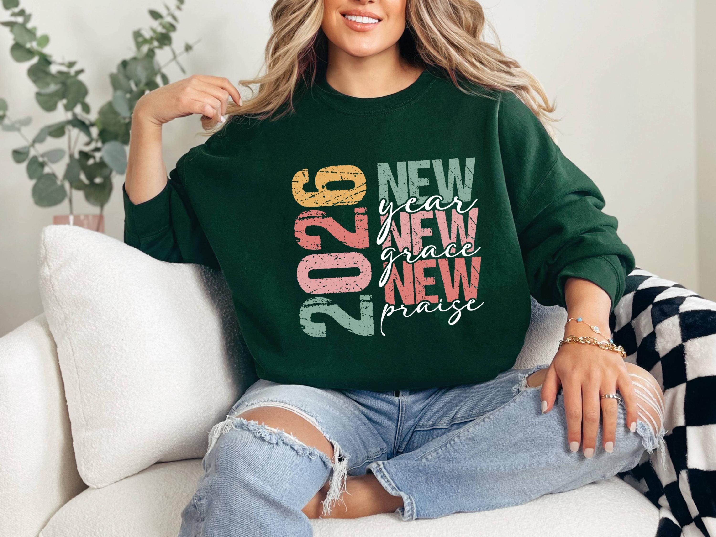2026 Glitter Bow Sweatshirt, New Year's Eve Shirt, Trendy, Party