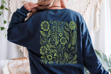 Botanical Wildflower Sweatshirt, Green Floral Back Print Unisex Crewneck