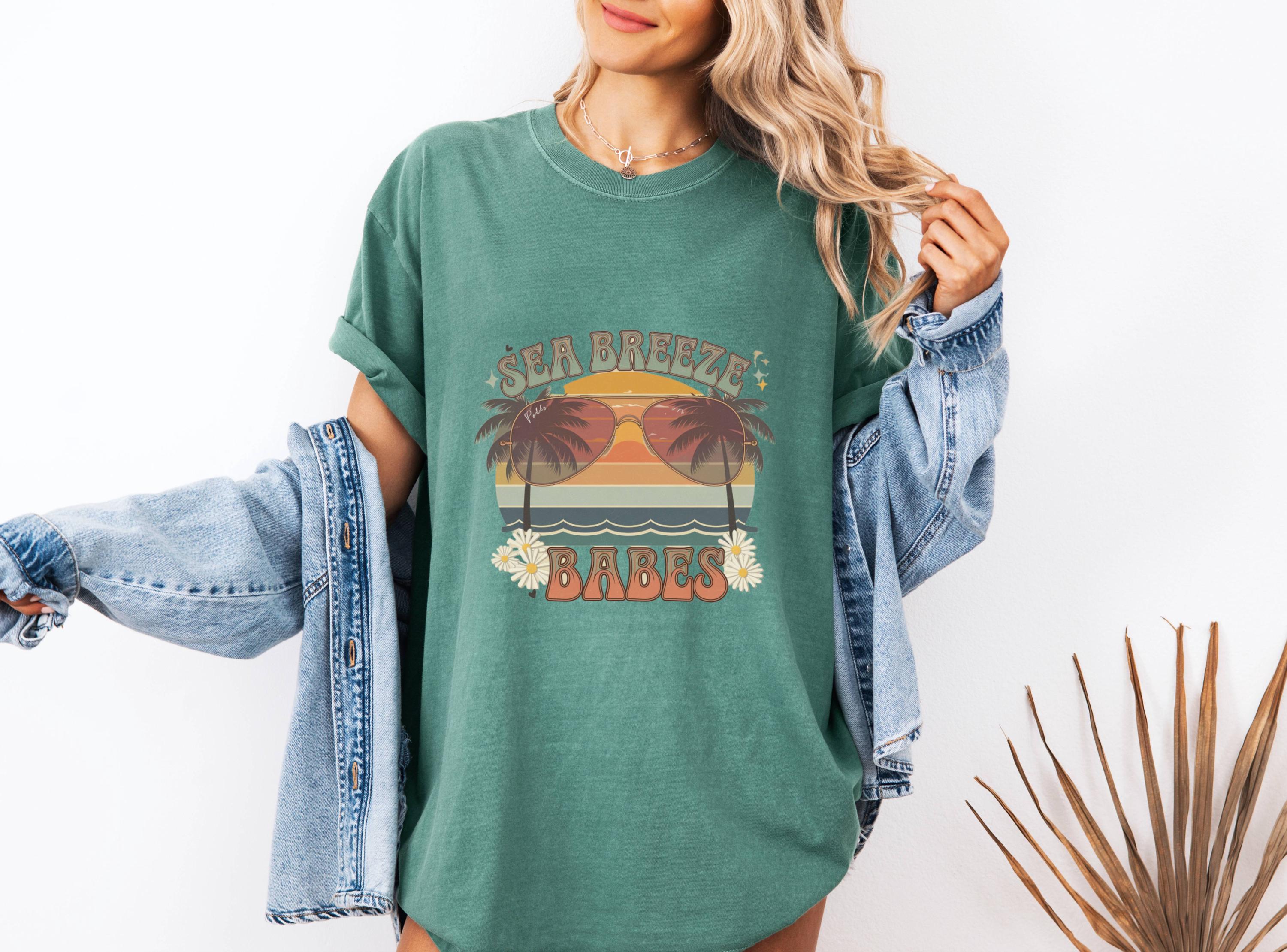 Sea Breeze Babes T-Shirt: Beach Vibes Graphic Tee
